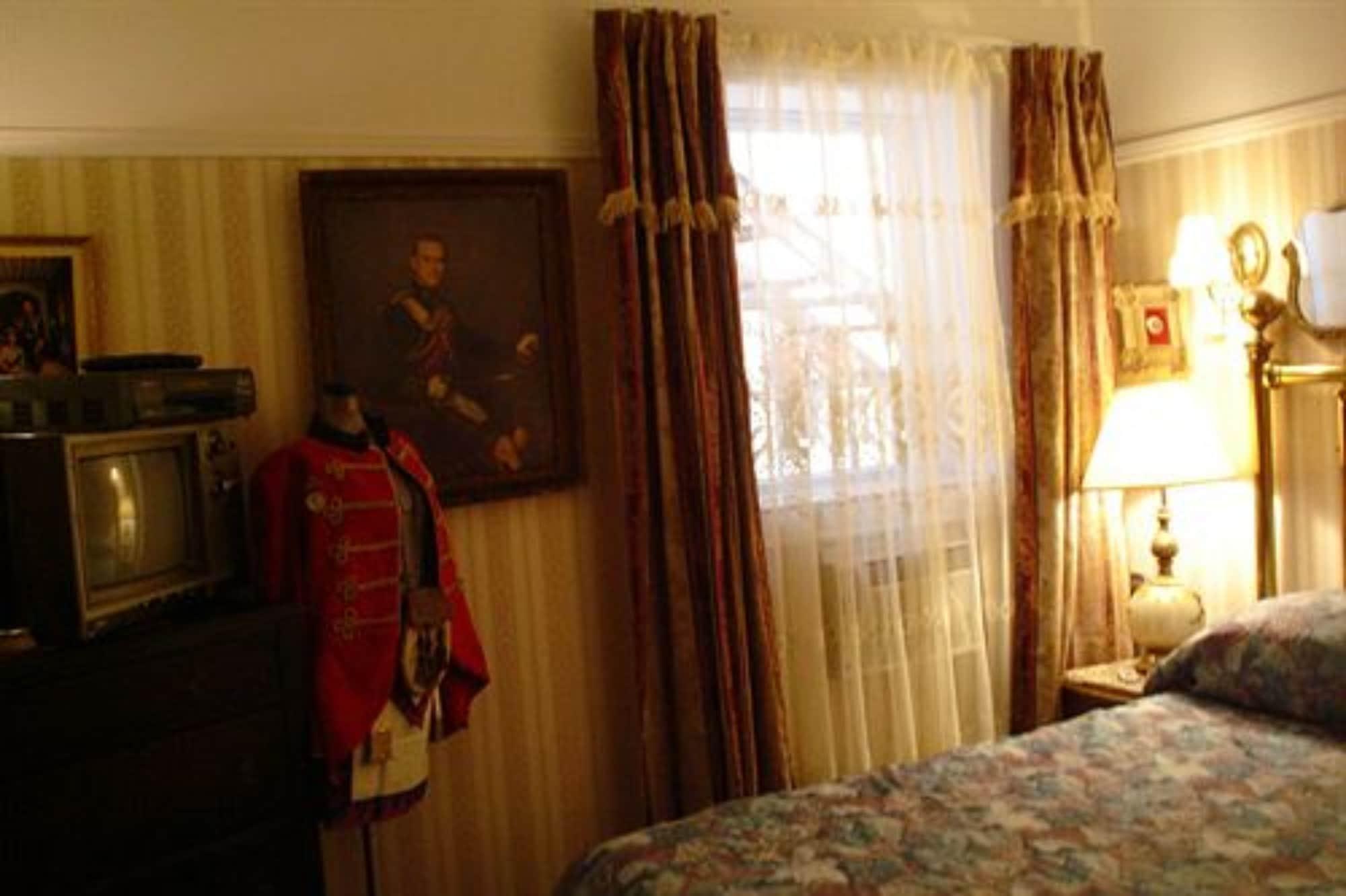 Bed and Breakfast Pimblett'S Toronto Downtown Bed &Breakfast Экстерьер фото