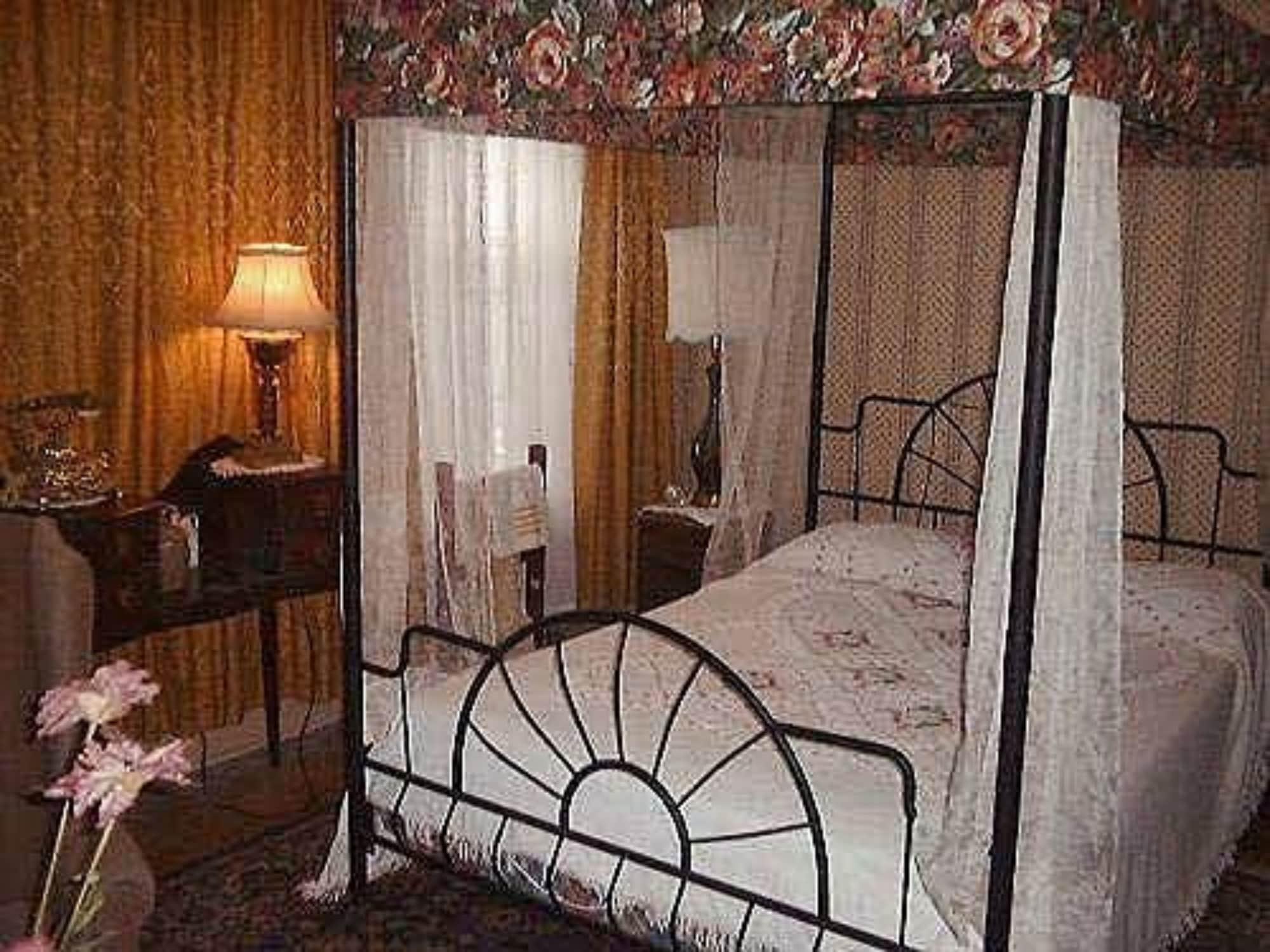 Bed and Breakfast Pimblett'S Toronto Downtown Bed &Breakfast Экстерьер фото