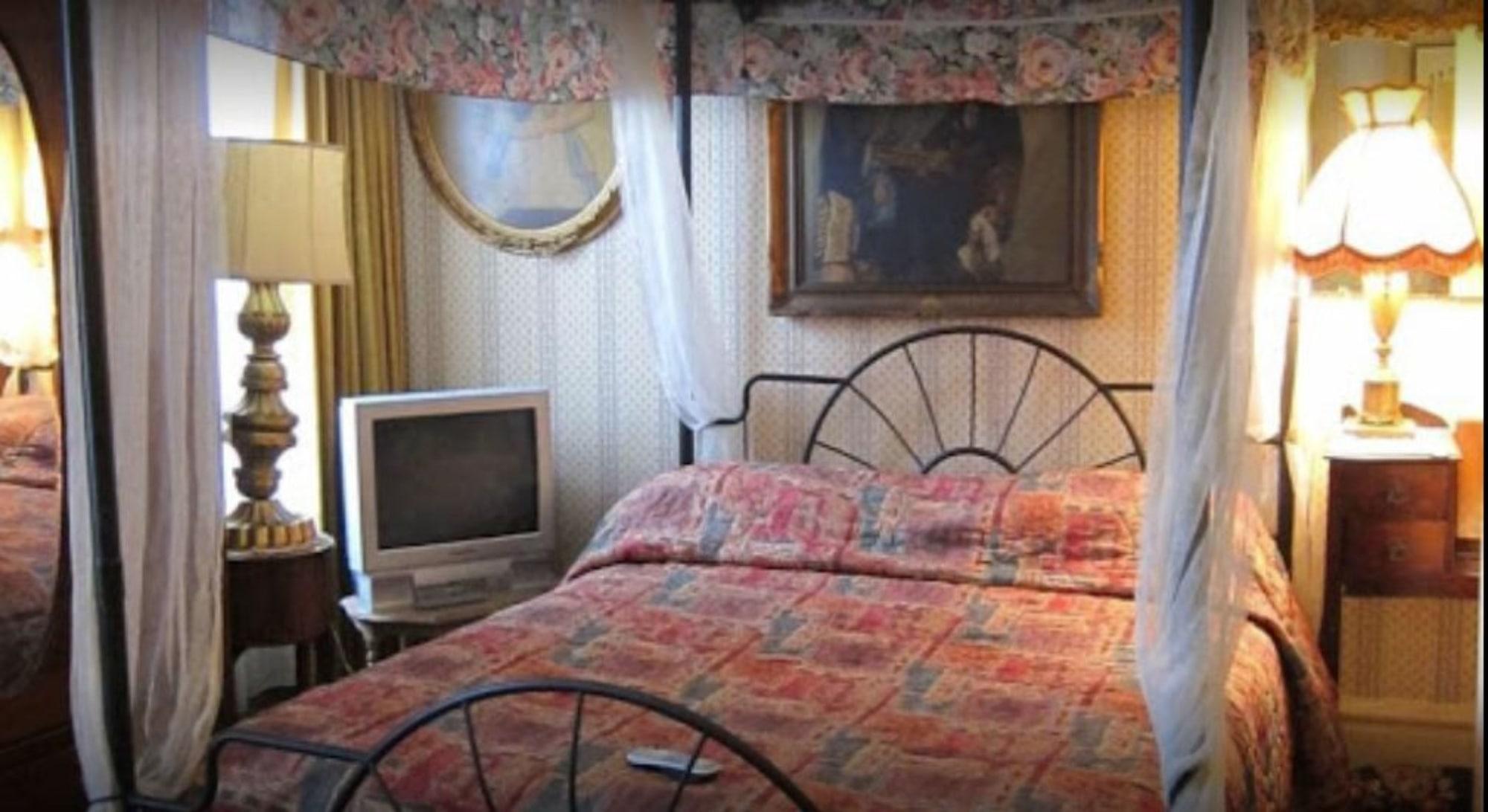 Bed and Breakfast Pimblett'S Toronto Downtown Bed &Breakfast Экстерьер фото